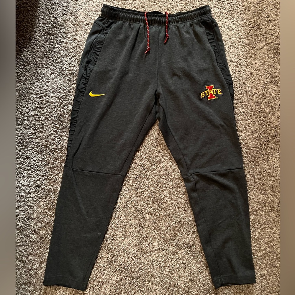 Nike ISU joggers